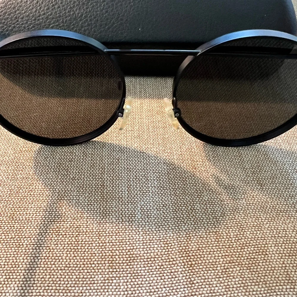 Alexander Mqueen Sunglasses AMO137S - Picture 3 of 5